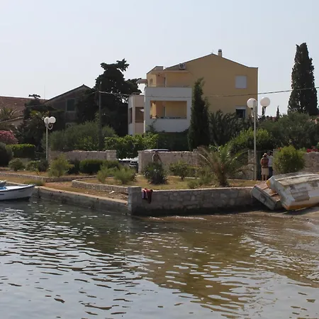 By The Sea Preko, Ugljan - 8315 Preko