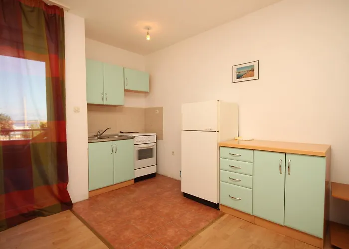 Apartment By The Sea Preko, Ugljan - 8315 *