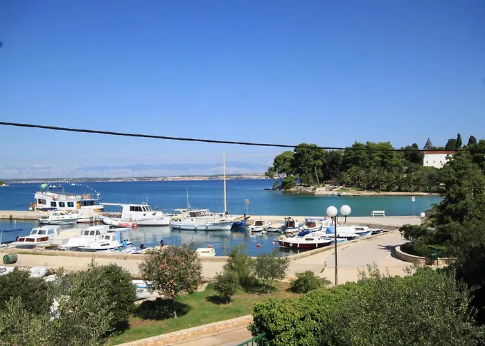 Apartment By The Sea Preko, Ugljan - 8315 Preko