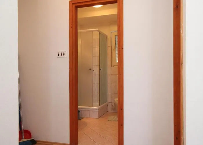 By The Sea Preko, Ugljan - 8315 *