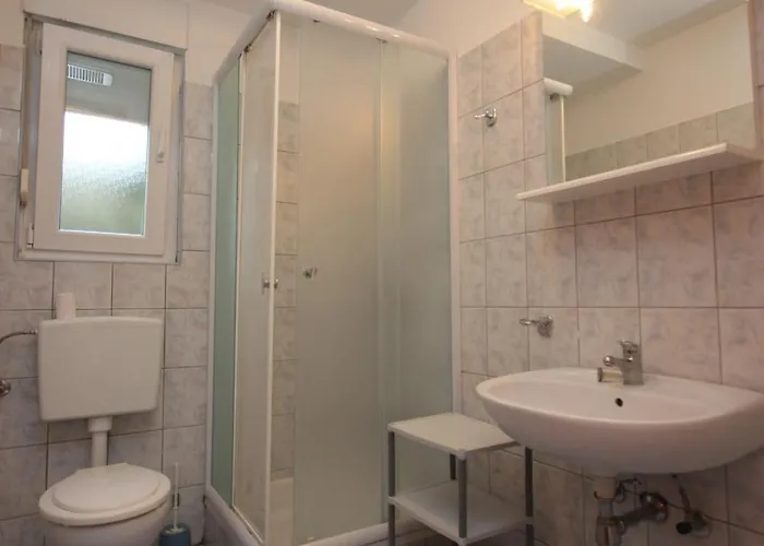 Apartment By The Sea Preko, Ugljan - 8315 *