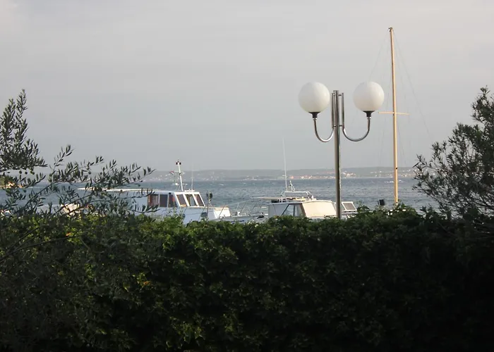 Apartment By The Sea Preko, Ugljan - 8315 Preko