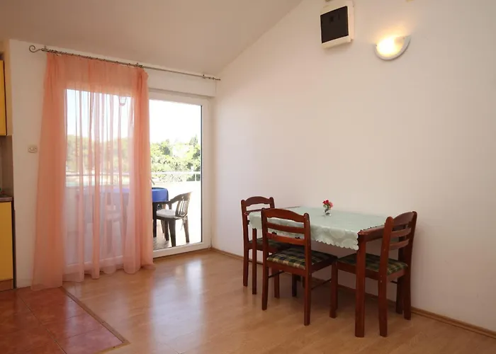 Appartement By The Sea Preko, Ugljan - 8315